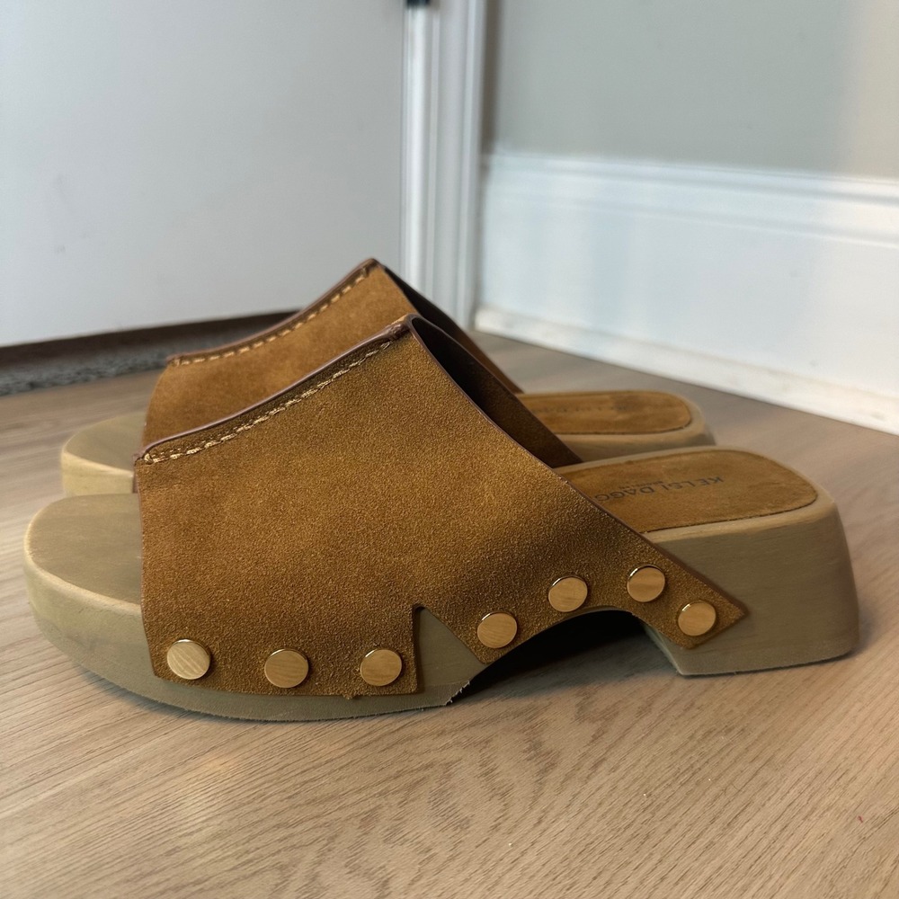 Kelsi Dagger Brooklyn Suede Platform Clogs Tan Brown Studded Mules Womens 8 38.5